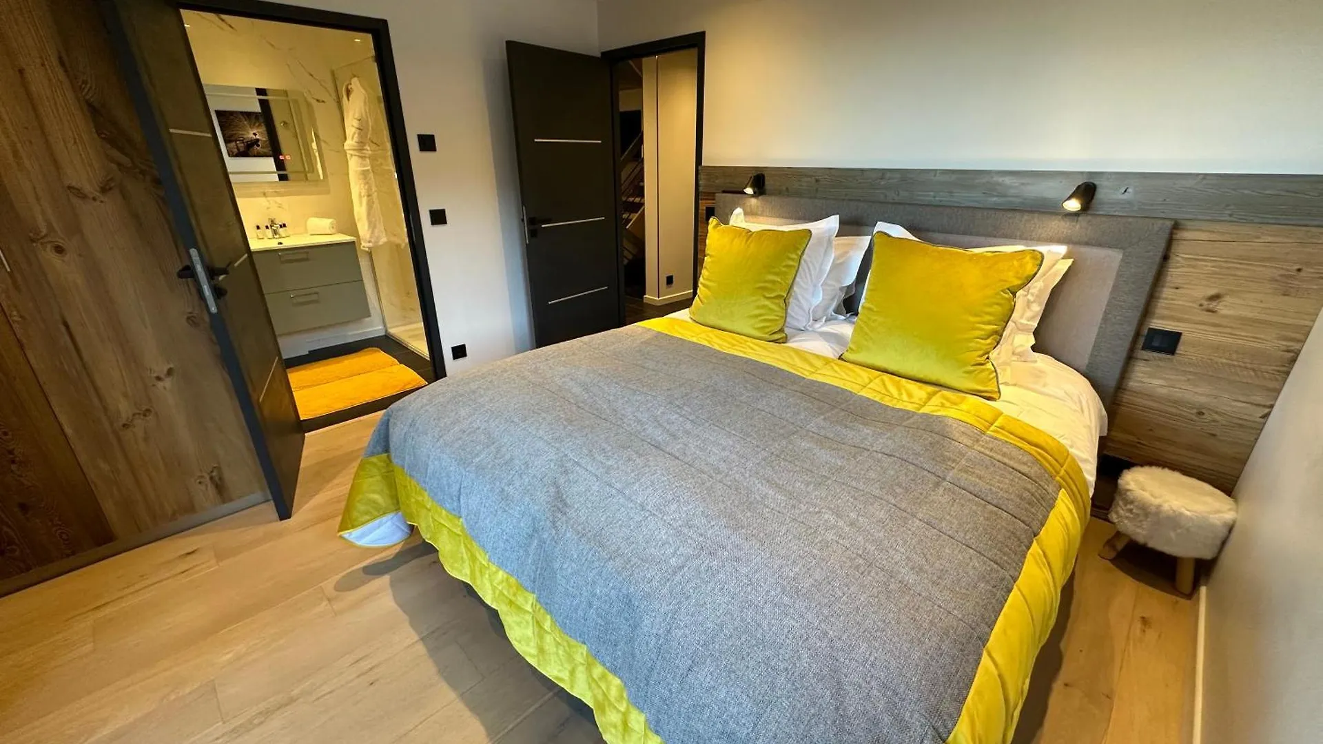 Courchevel Chalet Summit 5 Stars Villa